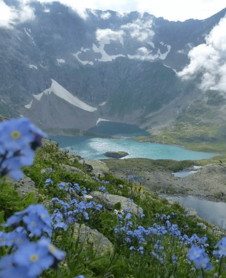 visitors photo of mountain lake